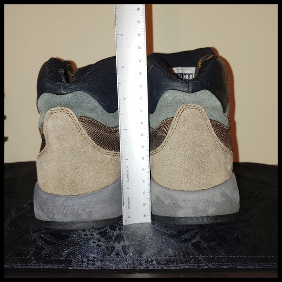 HiTec Hiking Boots - Picture 6 of 11